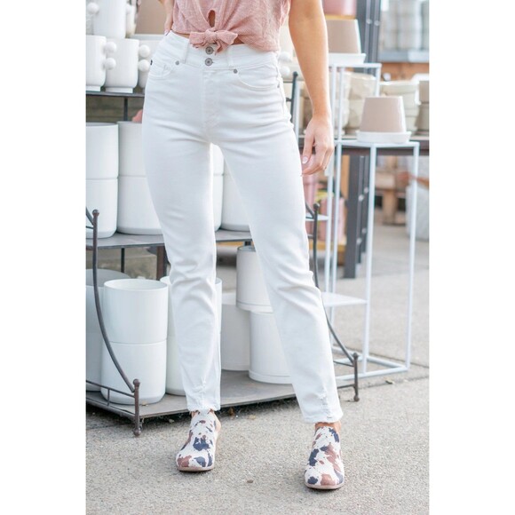 KanCan White Ingrid High Rise Slim Straight Jeans Size 26 NWT - Picture 1 of 7